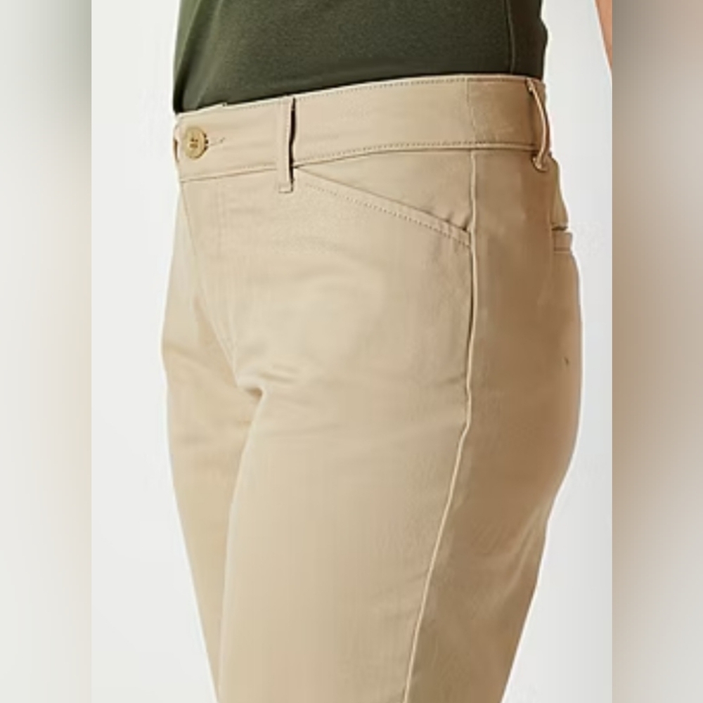 St. John's Bay Women's Capri Pants Sz 12 Biscotti - Picture 2 of 9